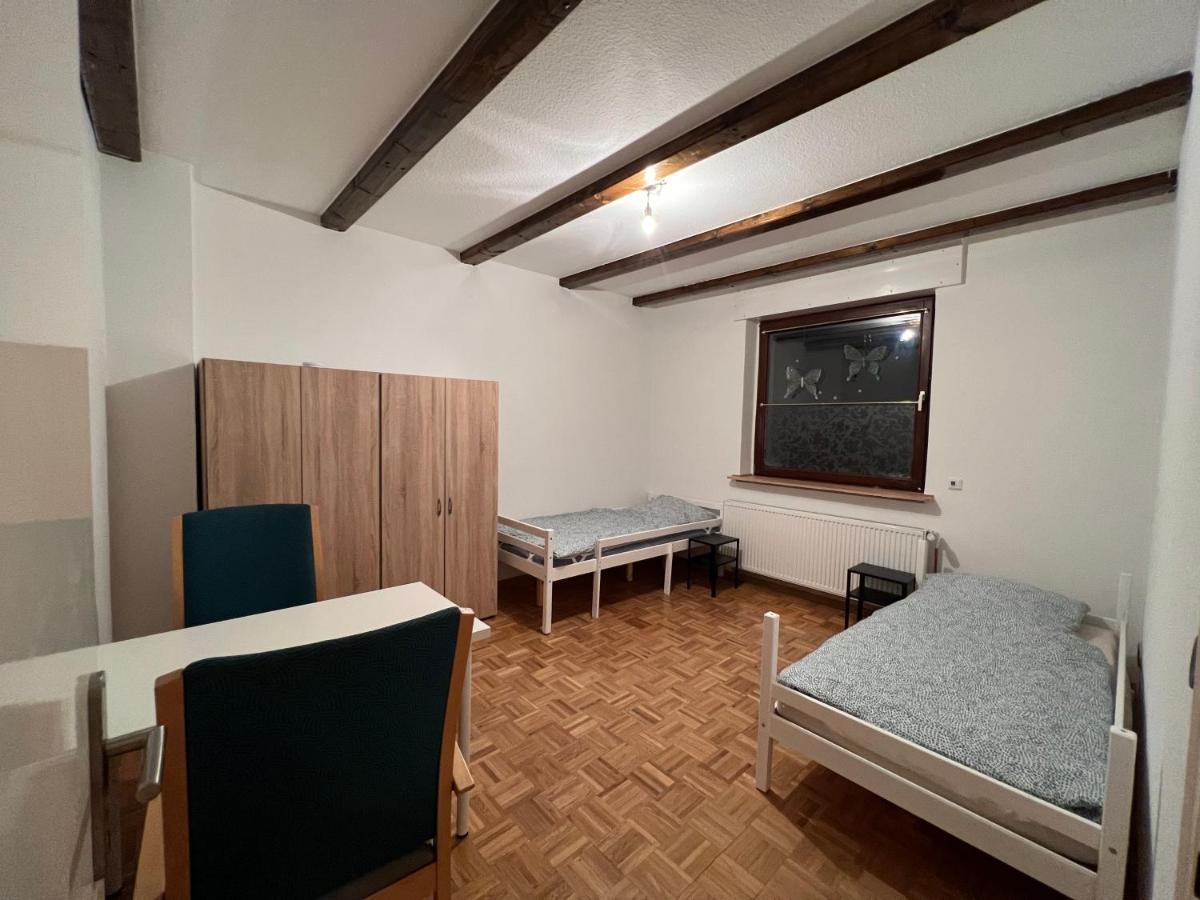 Duisburg Feelhome, Flughafen Nah,3-Schlafzimmer, Dusche Ebenerdig, Zentral, Wifi, Ground Floor 外观 照片